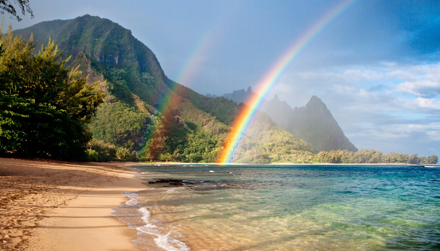 How to Island Hop in Hawaii: Tips on Cruises, All-Inclusive Stays and Getting Around